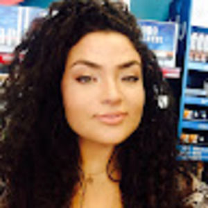 Meet your Posher, Abbey